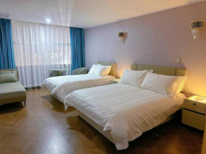 Hotel 1994